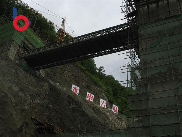 吉林省通化市中國水電六局，高空橋321（100）型30米雙排單層加強(qiáng)型